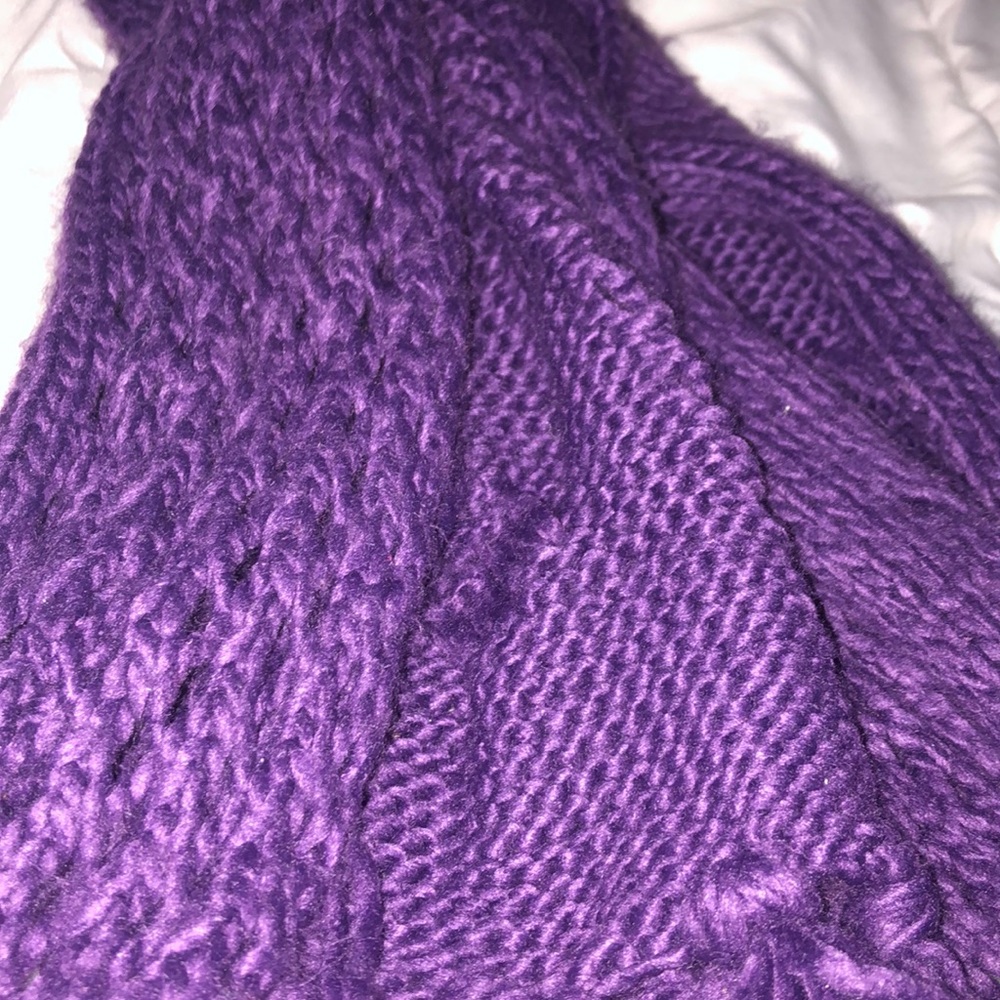 Scarf - Picture 3 of 3